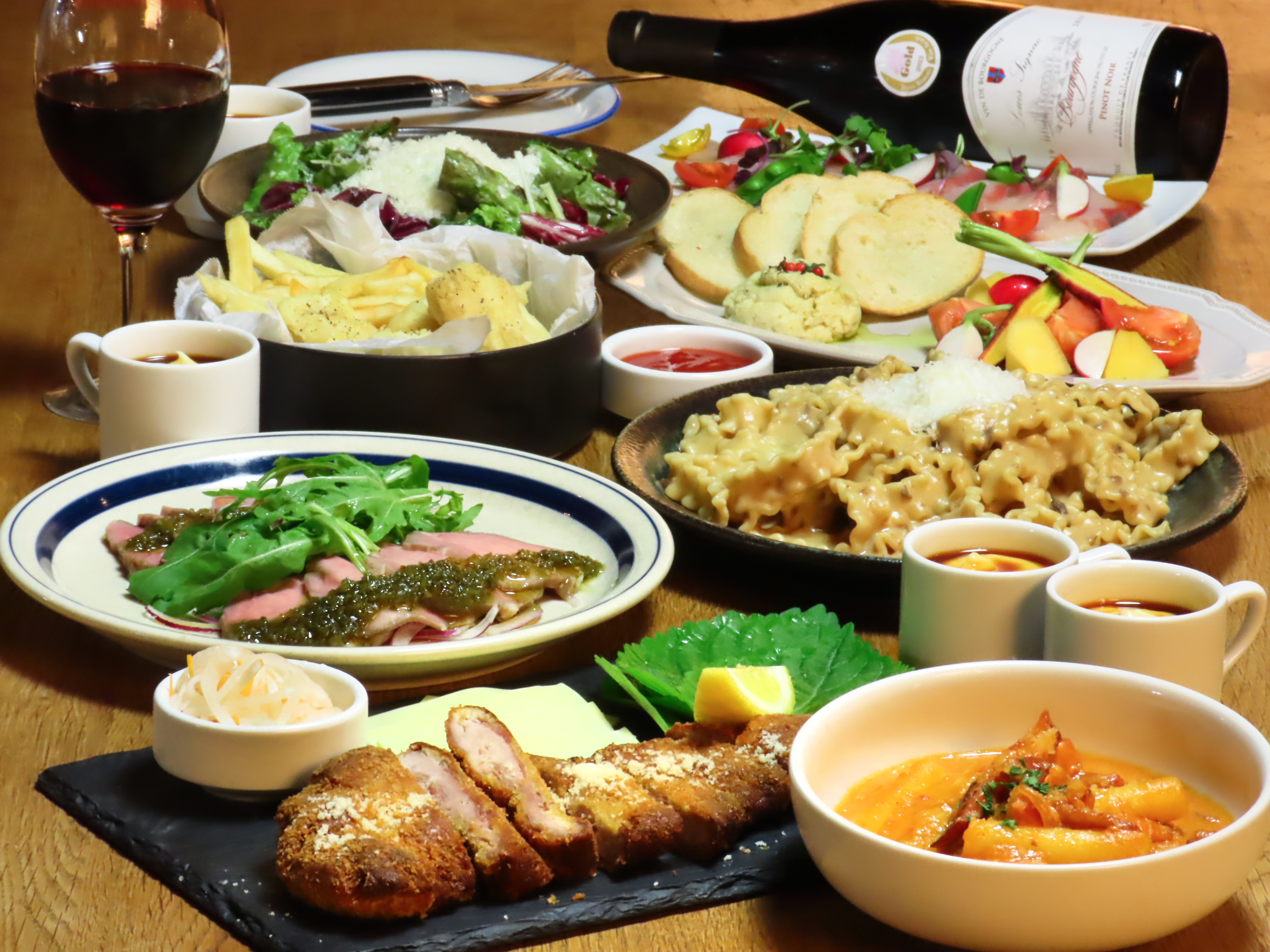 〈5,500円コース〉華やかに楽しむスペシャルプラン（2時間飲み放題付き）　12/1～